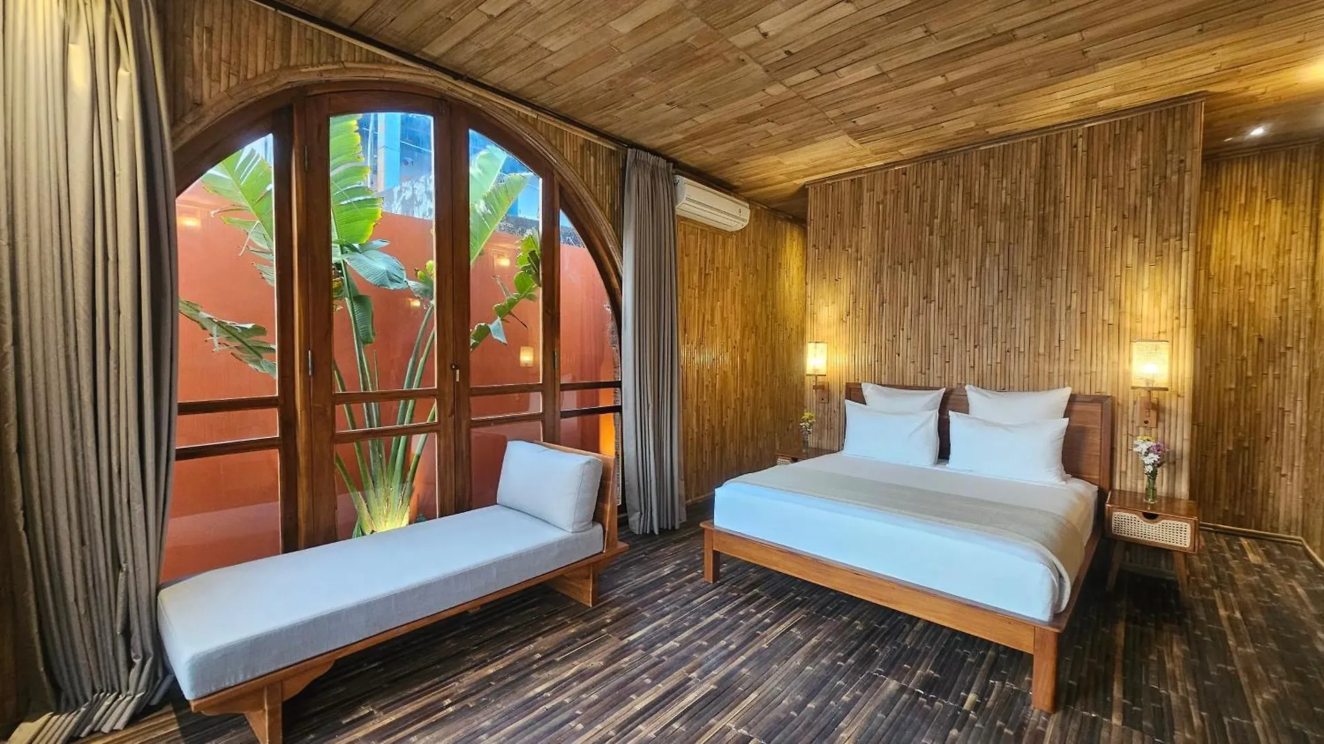 Bamboo Estate Legian Villa  Legian (Bali)